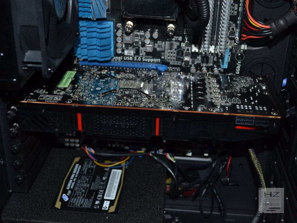AMD Radeon R9 290X -015