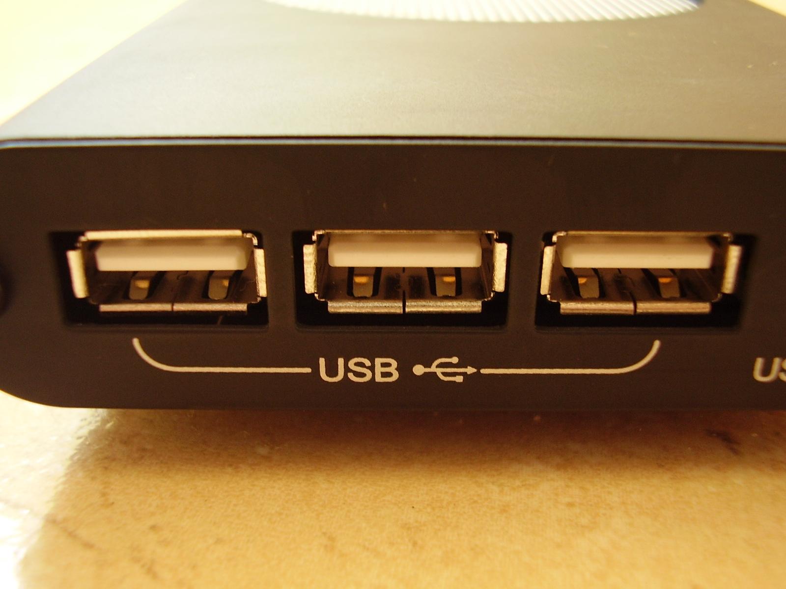 Usb 4 канала. Порт юсб 2.0. Юсб порт разъем. USB 1.0 порт. Разъем юсб 1.0.