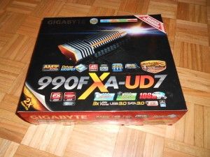 Gigabyte 990FXA-UD7 - 01