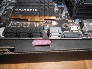 Gigabyte 990FXA-UD7 - 13
