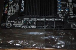 Gigabyte F2A85X-UP4 - 13