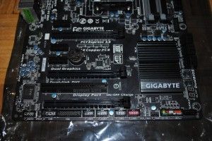 Gigabyte F2A85X-UP4 - 14