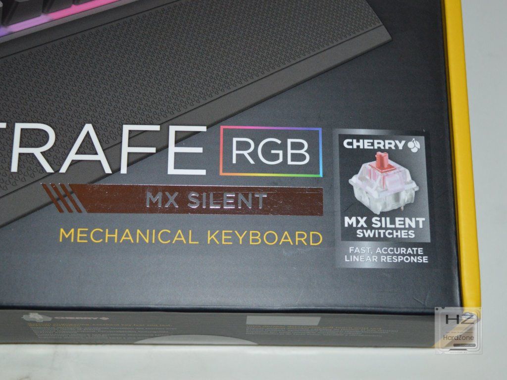 Corsair STRAFE RGB -002