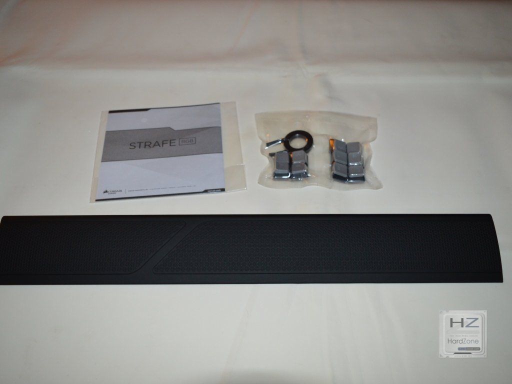Corsair STRAFE RGB -008