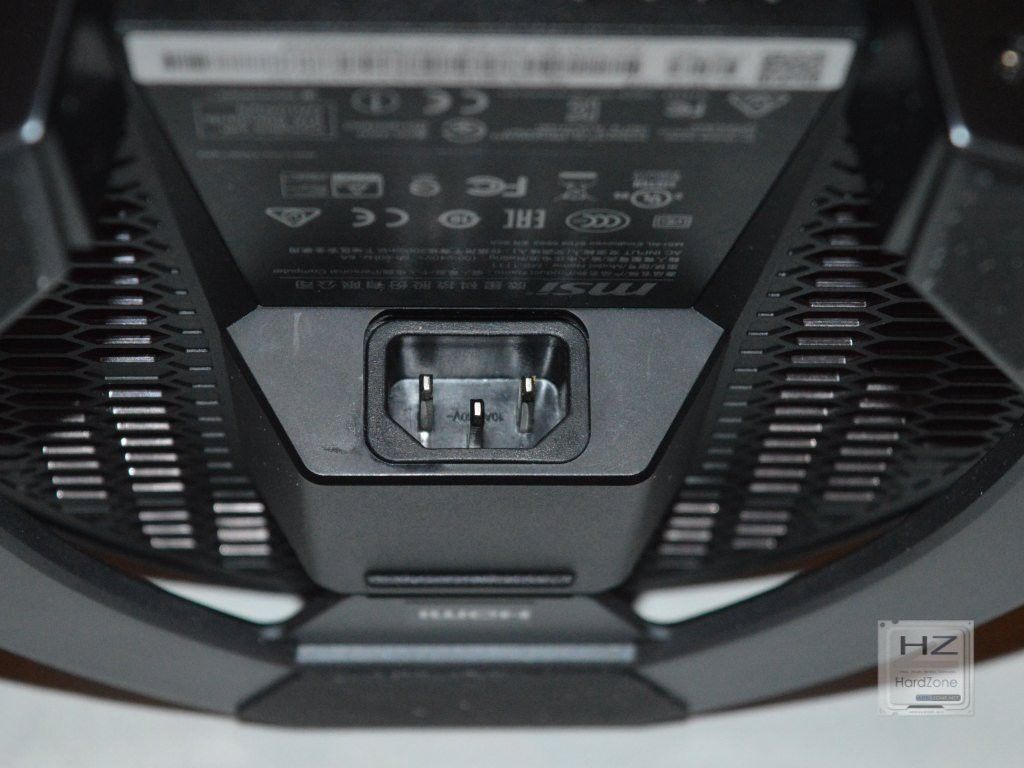 MSI Vortex -015