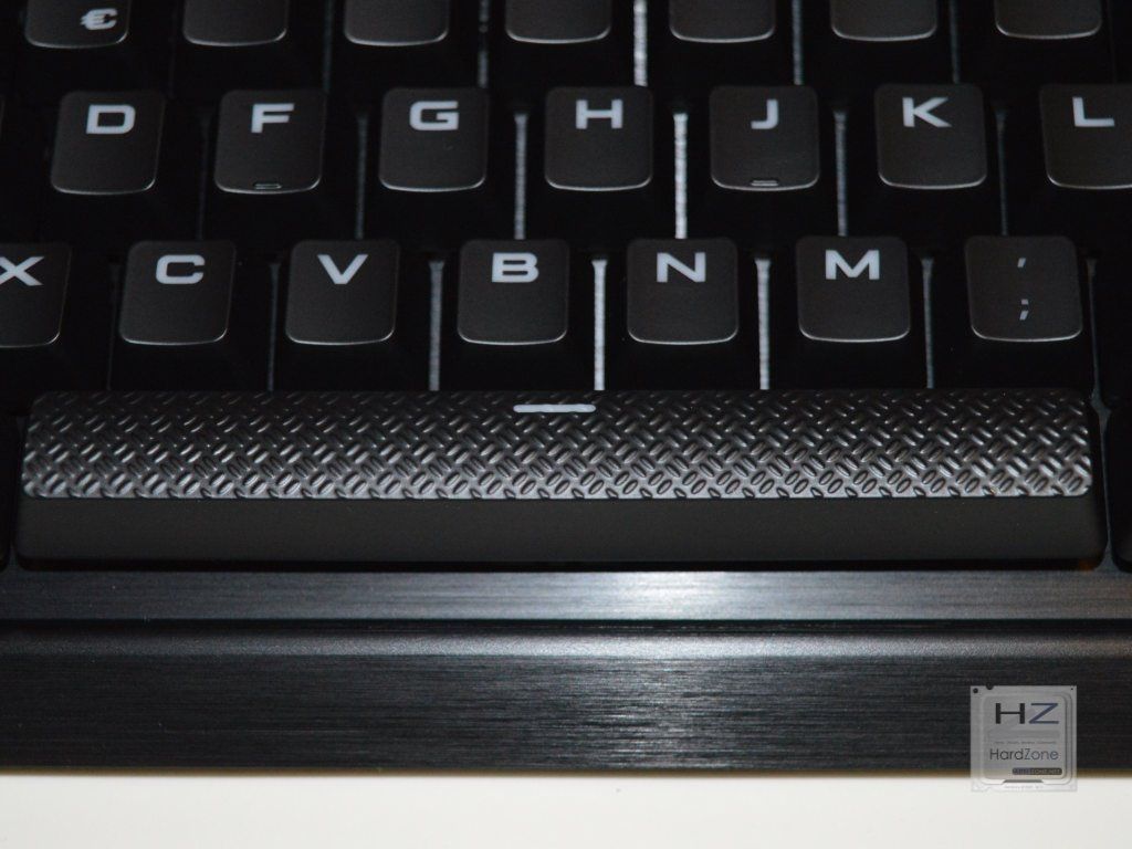 Corsair K70 RapidFire RGB -013