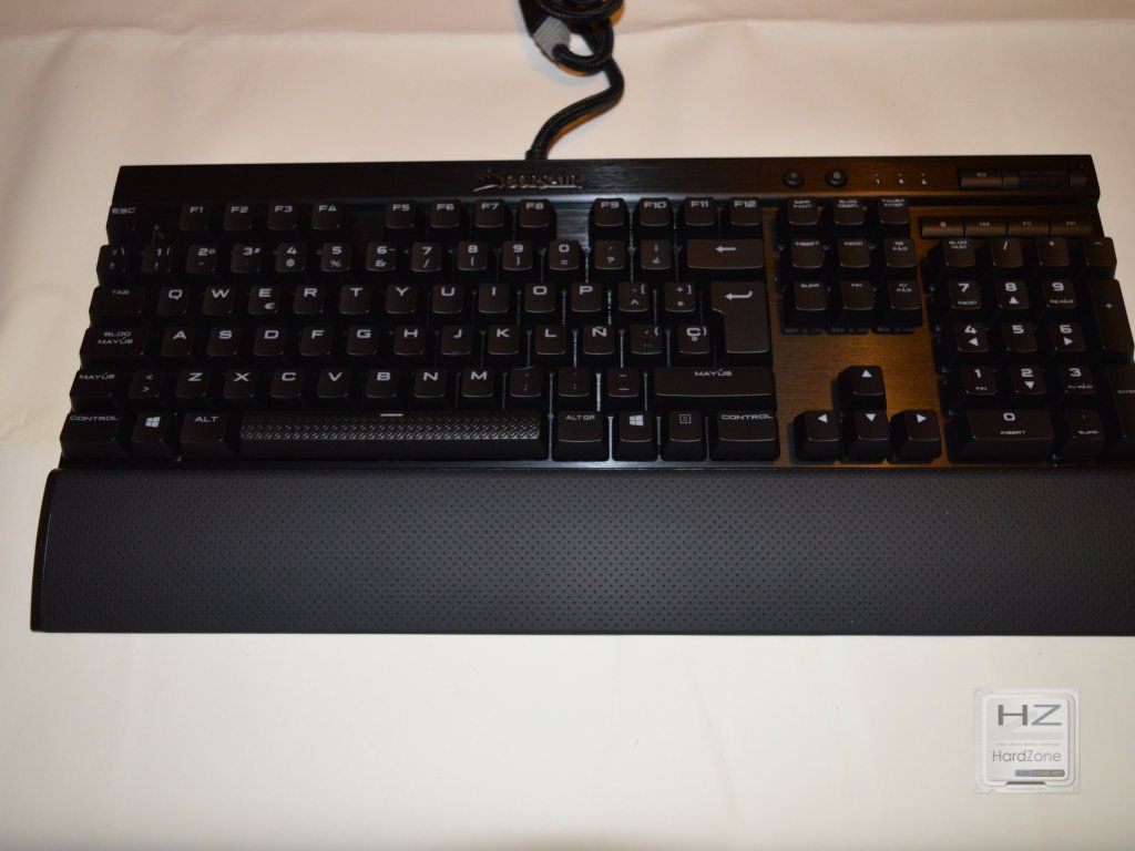 Corsair K70 RapidFire RGB -027