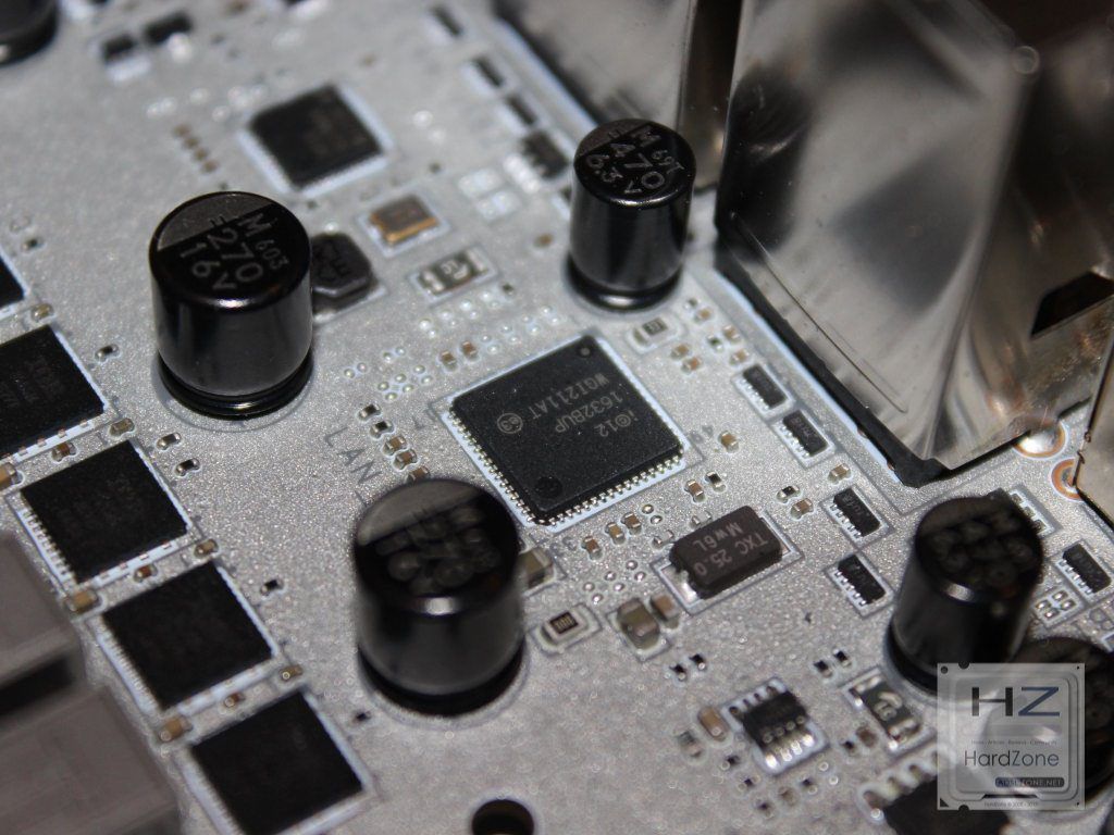 Z270-titanium-0101-1024x768.jpg
