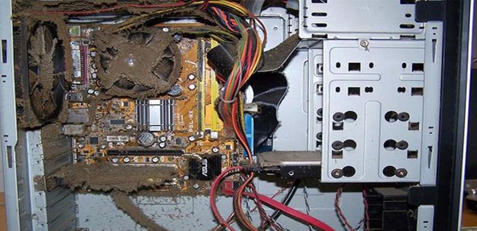 Cómo limpiar una computadora por dentro