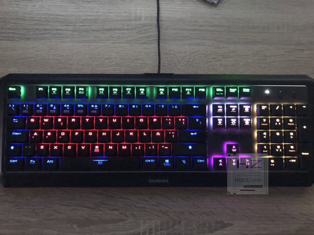 Teclado de varios colores GAMDIAS Hermes P3