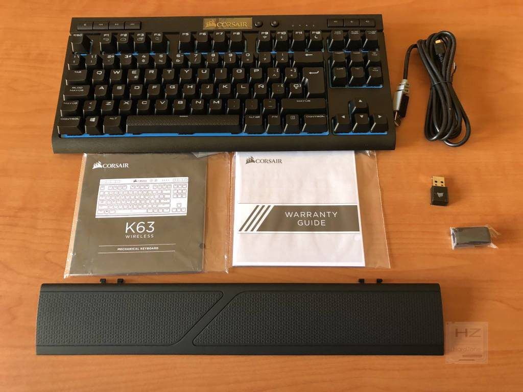 Corsair K63 - Contenido teclado