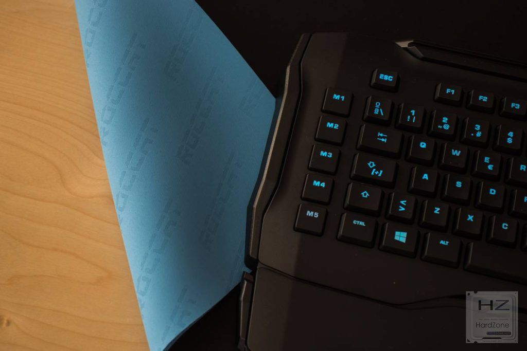 Roccat alfombrilla 1