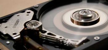 ¿Son los discos duros de 10 TB y 12 TB lo suficentemente fiables?