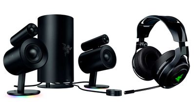auriculares frente a altavoces para jugar al ordenador