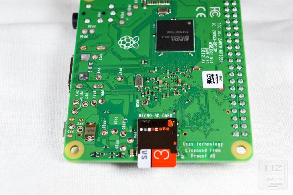 Raspberry Pi 3 Modelo B+ - Vista 15