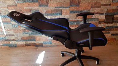 Silla Gaming 1337-Industries