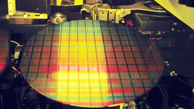 tsmc_wafer_semiconductor_chip_300mm_fab_11