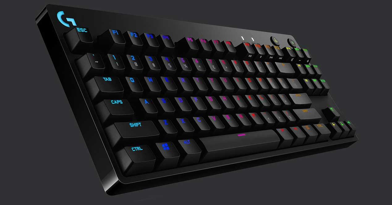 pro-x-keyboard-gallery-2.png.imgw.1384