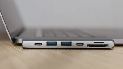 Puertos de un PC portátil