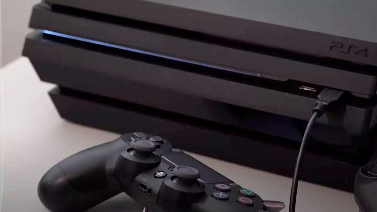Sony podría estar preparando un mando Pro para la PS5