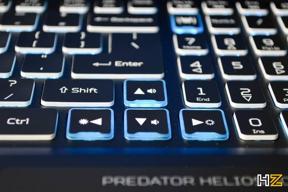 Acer Predator Helios 300 - Review 23