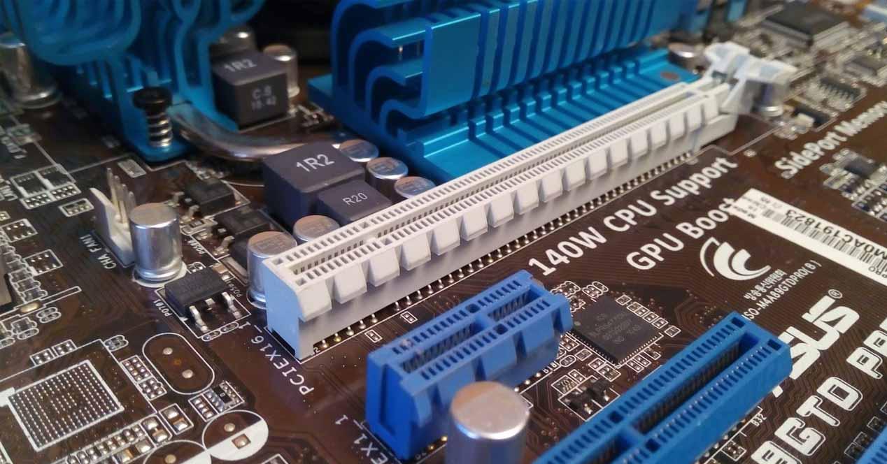 Qué son y cómo funcionan los carriles PCIe de tu placa base