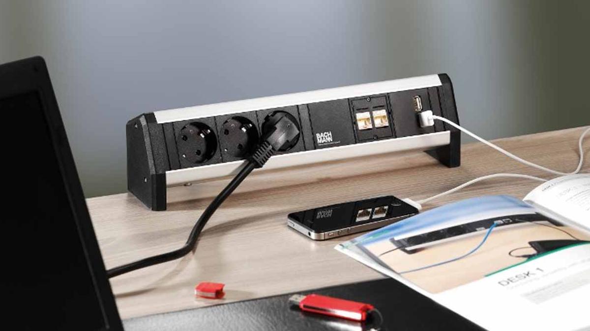  Regleta de alimentación de 6 enchufes con puertos USB y montaje  debajo del escritorio o en la pared - Negro : Electrónica