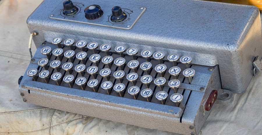 Máquina teletipo historia evolución teclado