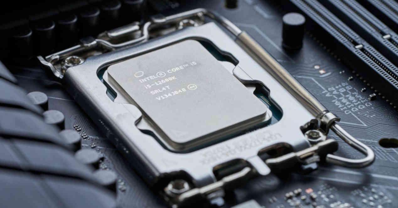 Intel Core 12 montado placa