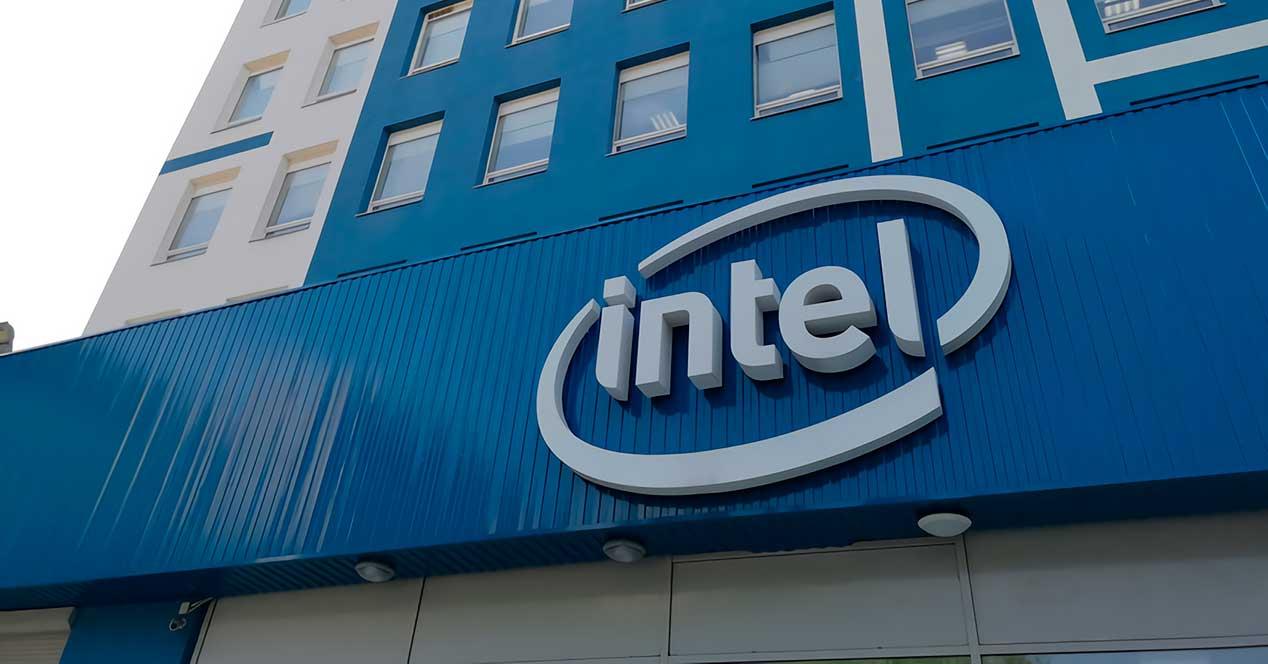 Intel-Rusia