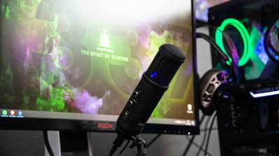 Monitor Streaming
