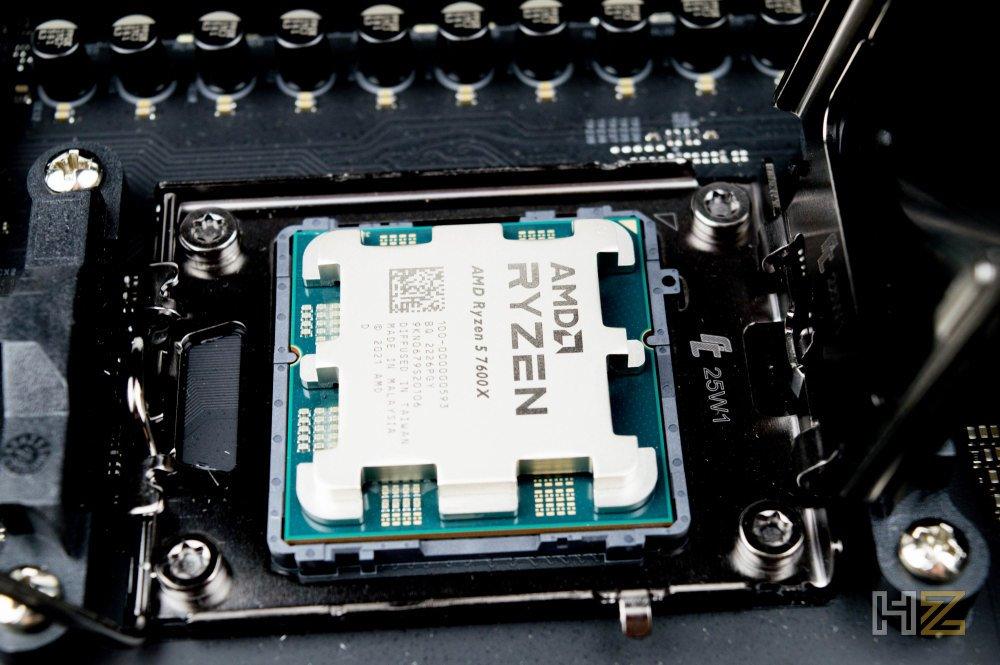 AMD Ryzen 7900X y 7600X