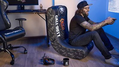 Silla de suelo para gaming.