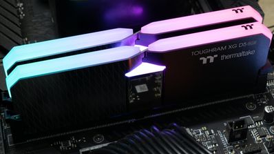 memorias Thermaltake TOUGHRAM XG RGB DDR5 32 GB