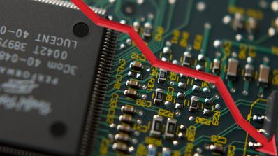 Imagen de un chip con una representación de la caída de stock