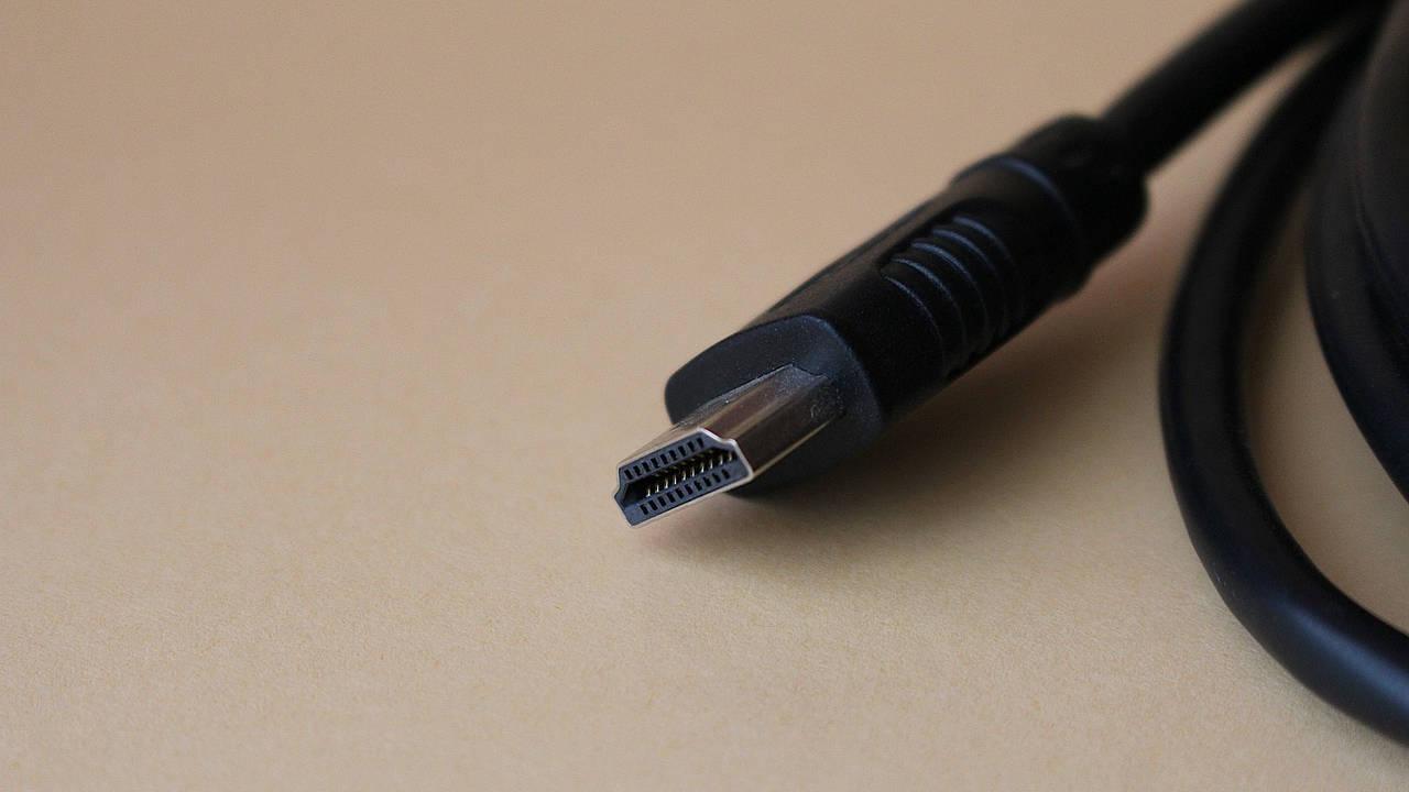 Imagen de un cable HDMI