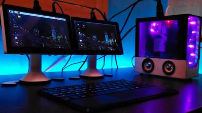 Raspberry Pi conectado a dos monitores