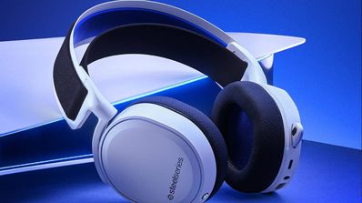 Imagen de los auriculares SteelSeries Arctis 7P+