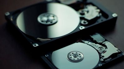 Discos duros desmontados