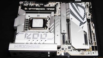 ASUS ROG MAXIMUS Z890 APEX Unboxing