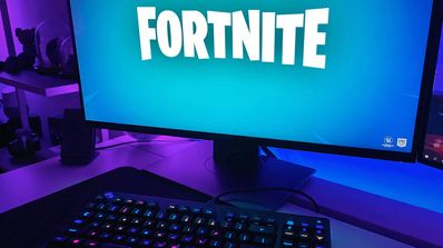 Monitor logo Fortnite