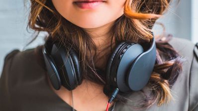 Auriculares audio espacial