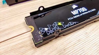 SSD Corsair MP700