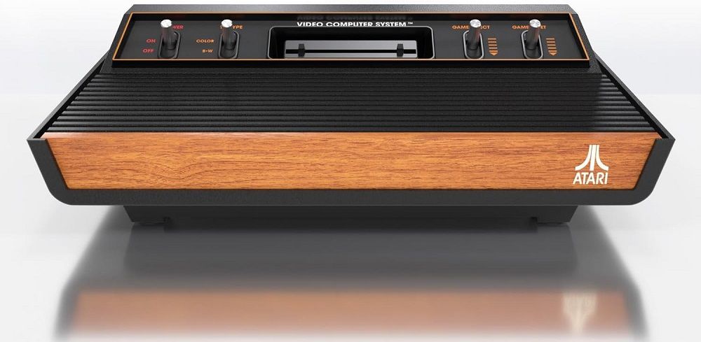 Vista frontal de la consola Plaion Atari 2600+