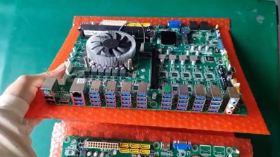 Placa base con 36 puertos USB
