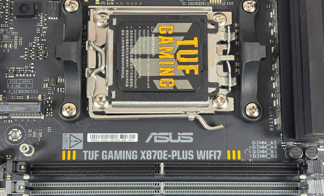 ASUS TUF GAMING X870E-PLUS WIFI7