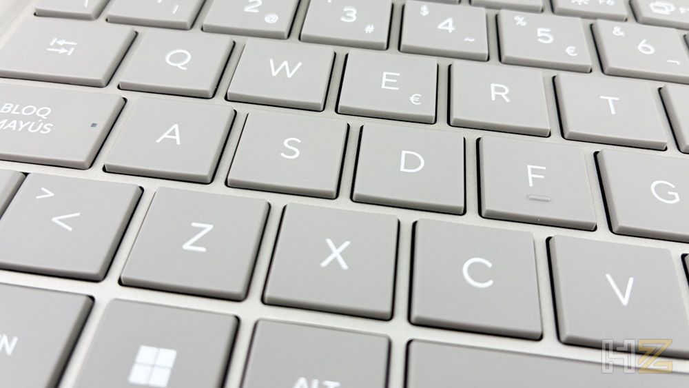 ASUS Zenbook 14 2026
