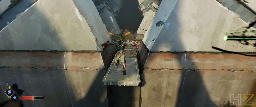 Vista en tercera persona de un personaje caminando sobre una plataforma estrecha en una estructura de hormigón en Elta Defy All Gods.