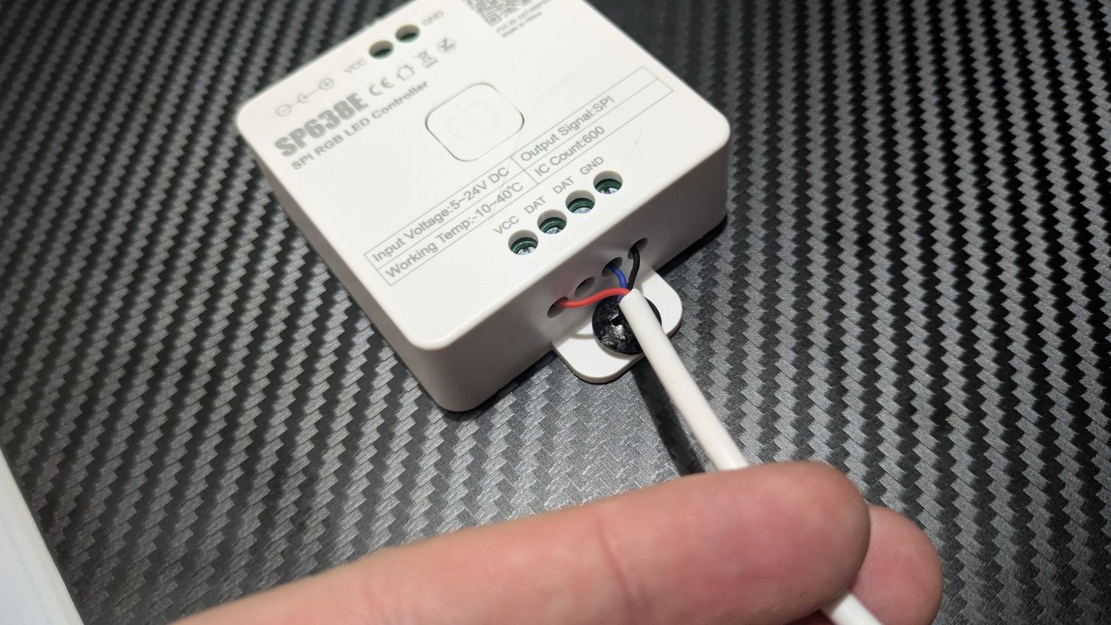 Fuente alimentación e interruptor de las luces LED traseras del Rainbow Desk