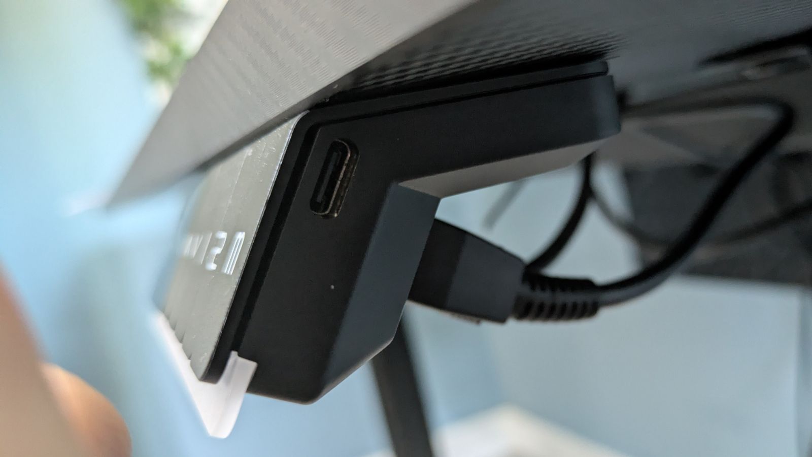 Puerto USB-C del panel de control del Rainbow Desk